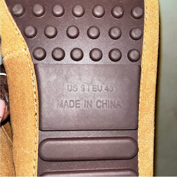 EZ Tan Suede Slippers with Cream Lining - Picture 4 of 4